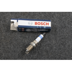 Свічки Эпіка (1 шт) Bosch