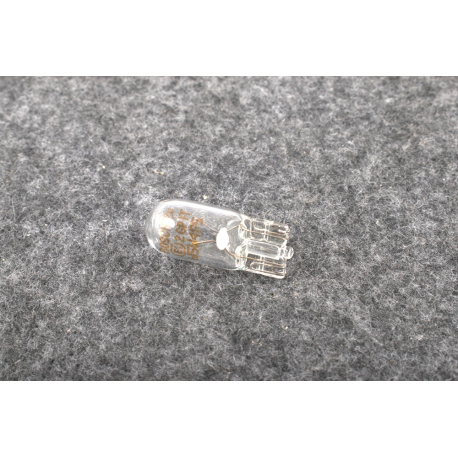 Лампочка W5W (W2,1x9,5d, 5 Вт, 12 V) BOSCH 1 987 302 206. Фото 1 1 987 302 206