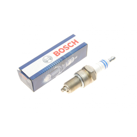 Свеча зажигания BOSCH - 0 242 235 707 - изображение №1 0 242 235 707