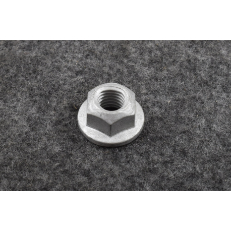 Гайка 11515604-11516077 GM 11516077