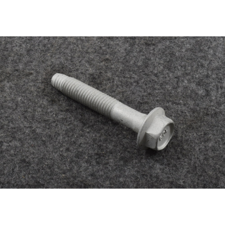 Болт кронштейна заднего опорного рычага Каптива GM 94502046