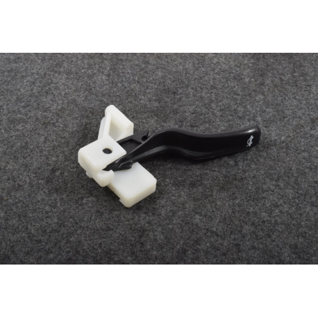 Ручка троса капота Нексия GM 90191287