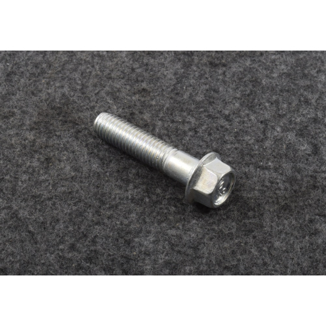 Болт кронштейна опоры двигателя Такума GM 94501040