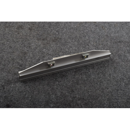 Кронштейн крепления стекла передней двери Нексия GM 90186658