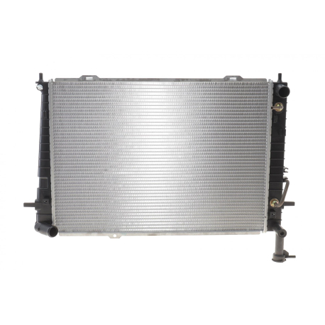 Радиатор охлаждения двигателя NRF - NF 53496 - изображение №1 NF 53496