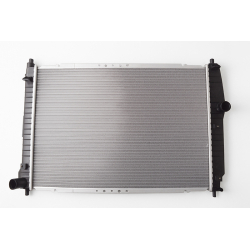 Радіатор основний МКПП Авео T-200, T-250 Nissens (600 мм)