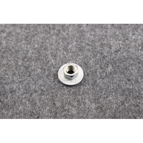 Гайка GM 94515147