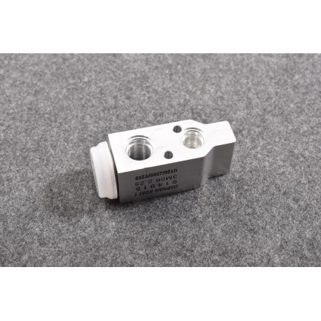 Клапан TRV кондиціонера Chevrolet 96492806