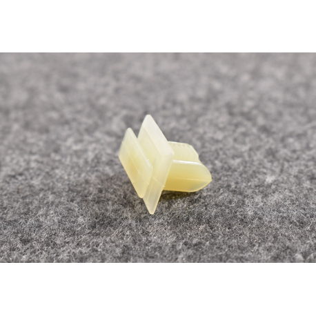 Пистон (клипса) крепления потолка Нексия GM 90042667