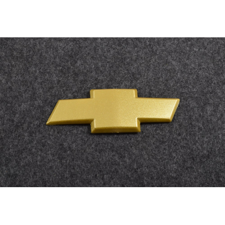 Емблема Chevrolet (хрест) на капоті Авео T-200 Лачетті OE 96546997 OE